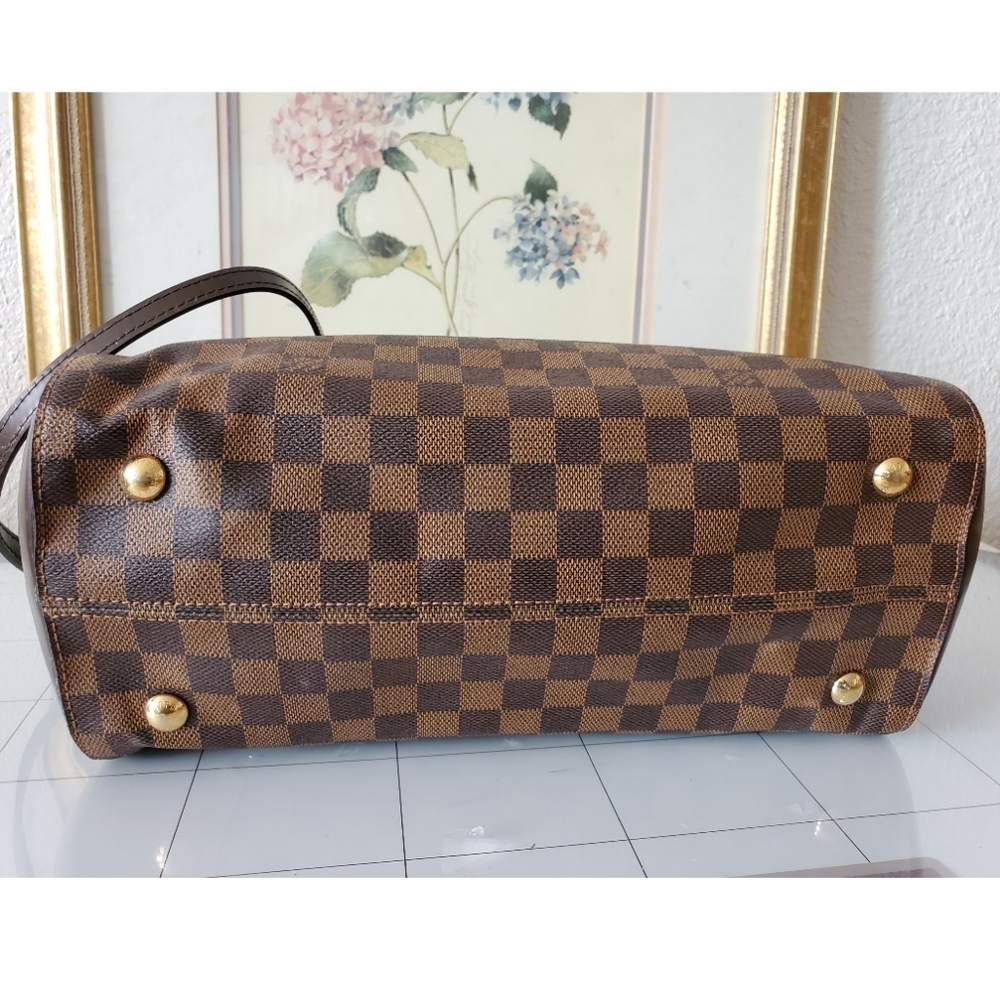 Louis Vuitton Rivoli MM - Picture 6 of 14
